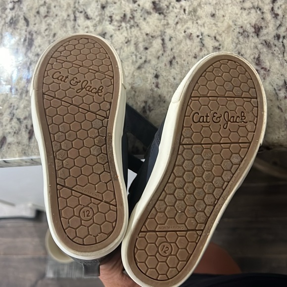 Cat & Jack shoes - Picture 6 of 6